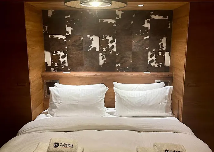 Chalet Marmotte Mountain Pic