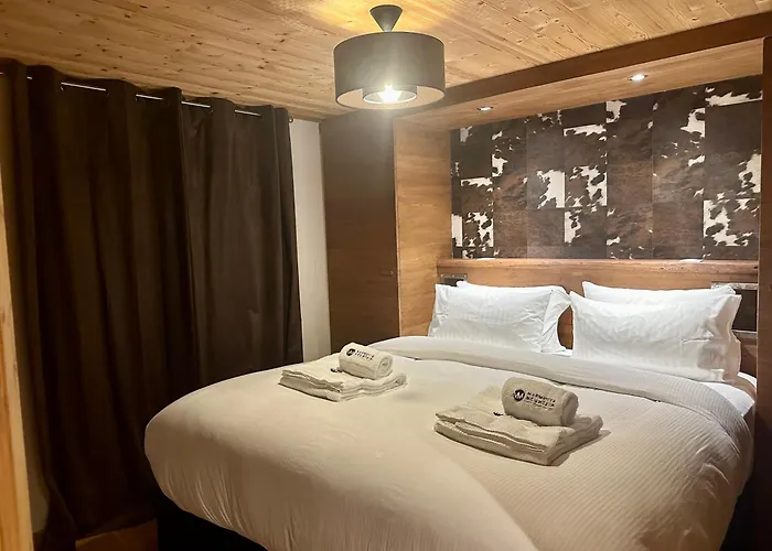 Chalet Marmotte Mountain Pic *